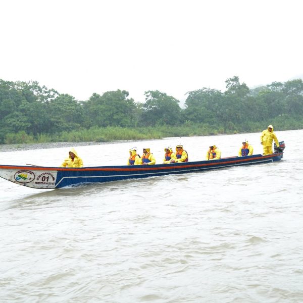 Transporte en lancha